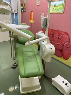 Стоматологическое кресло