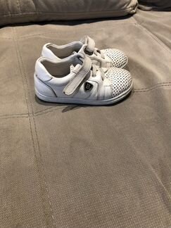 Зимние сапоги rabbit 26 р и белые кеды 25 р