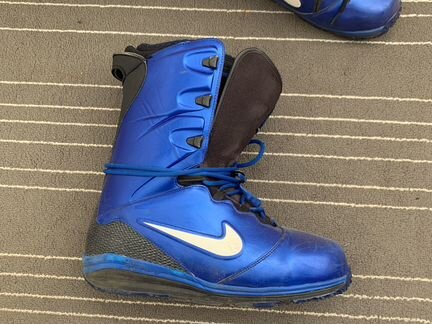 Сноубордические ботинки Nike