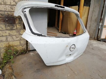 Opel Corsa D 2006-2014 крышка багажника