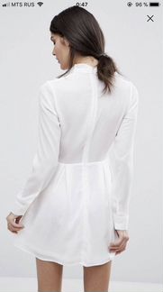 Короткое приталенное платье-блуза Unique21