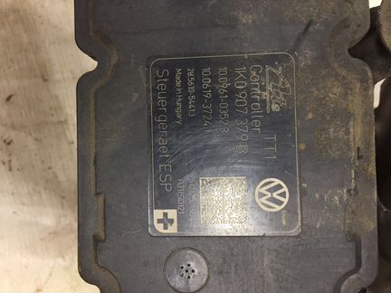 Блок управления эбу аbs VAG Шкода Октавия А5 рс VW