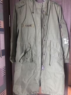 Куртка как у Меланьи Трамп