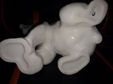 Фарфоровый Белый Медведь