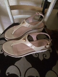 Сандалии. Босоножки Santini