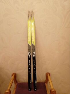 Беговые лыжи