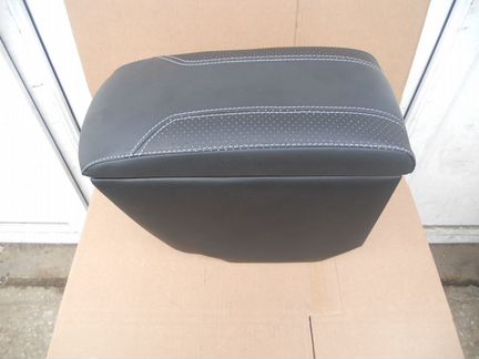 Подлокотник Varta для Kia Rio