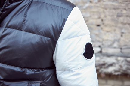 Бомбер Moncler