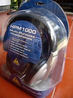 Студийные наушники behringer HPM1000