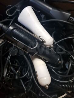 Автомобильная зарядка для телефона