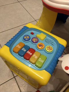 Развивающие игрушки chicco и elc для детей от 6 ме