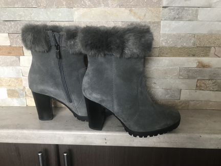 Ботильоны новые замшевые