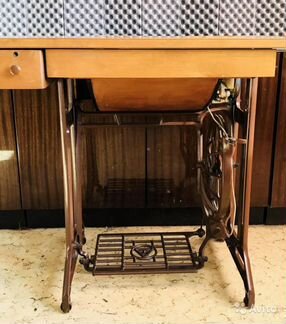 Швейная машина Tikka