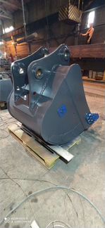 Стандартный 0.8м3 на John Deere E210 230