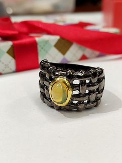 Кольцо с эфиопским опалом, золото и серебро