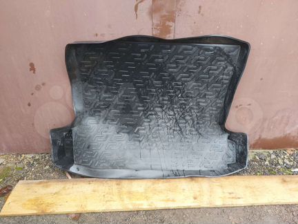 Коврики в багажник