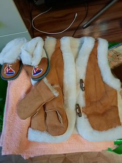 Комплект одежды на ребёнка 1,5-2 лет. Жилет, вареж