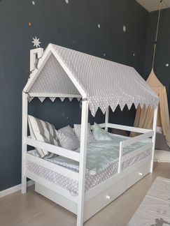 Детская кровать домик