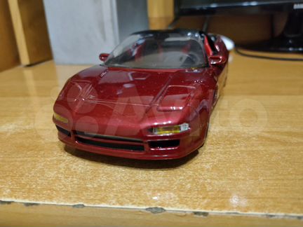 Honda NSX 1/18 Rewell бренд