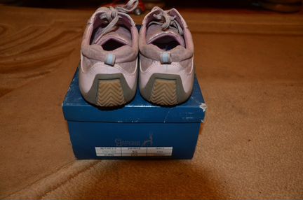 Кроссовки Антилопа, р.35