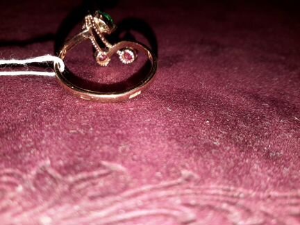 Кольцо корунд,шпинель,золоченое серебро,новое,1995