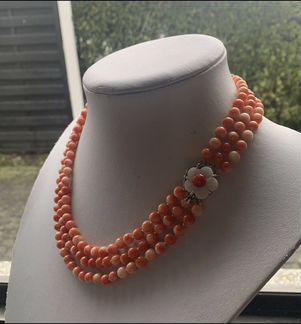 Коралловые бусы. Кораллы