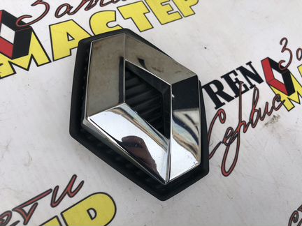 Эмблема на бампер Renault Megane 2