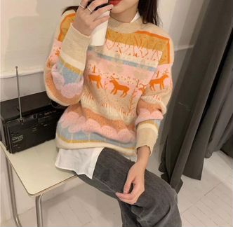 Свитер с оленями