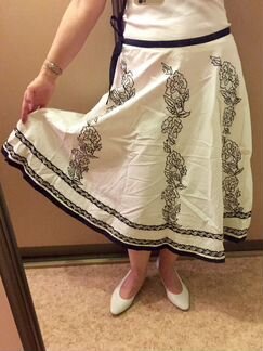 Белая нарядная летняя юбка