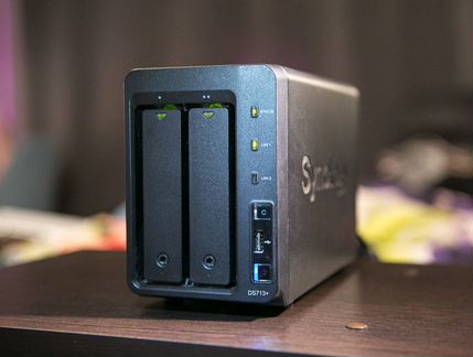 Synology DS713+ два HDD 2 Tb