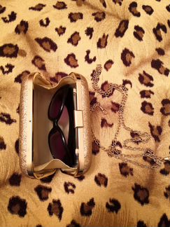 Клатч золотой