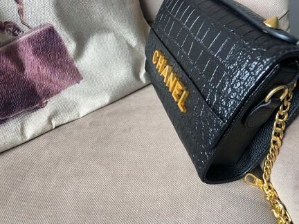 Женская сумка Chanel на цепочке черная кожа новая