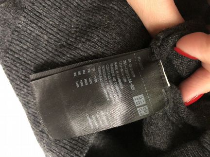 Кашемировый свитер Uniqlo