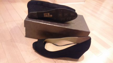 Новые Туфли черные замша