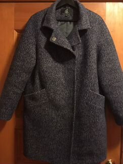 Зимнее пальто с натуральным мехом и поясом