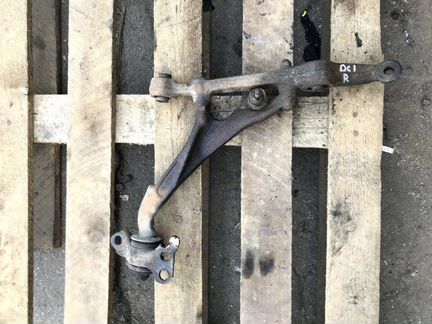 Рычаг подвески треугольный передний правый нижний