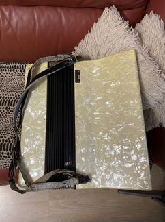 Аккордеон Monika Германия