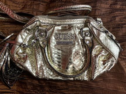 Сумка кожанная женская новая Guess