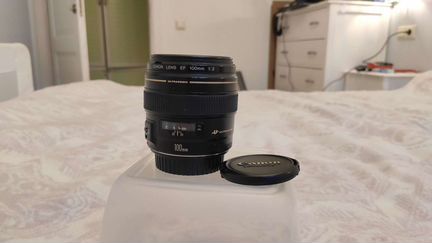 Canon EF 100mm f/2 USM