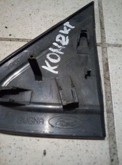 Уголок зеркала передний правый Ford Transit