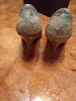 Туфли светлые Loriblu