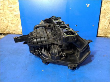 Коллектор впускной Ford Focus 2 2008-2011 хэтчбек