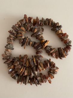 Бусы из янтаря необработанного