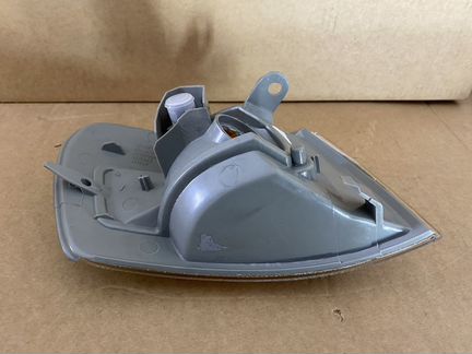 Поворотники Тойота Королла Е11 новый