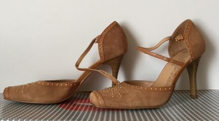 Туфли новые carnaby, р.39