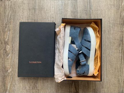 Закрытые босоножки TJ Collection летние туфли