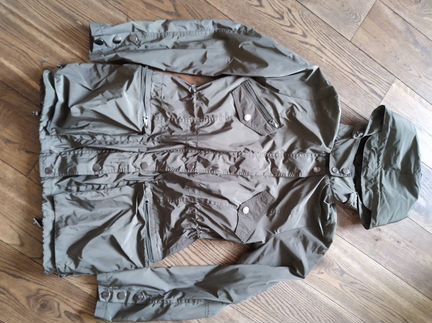 Куртка на девочку 42-44 новая