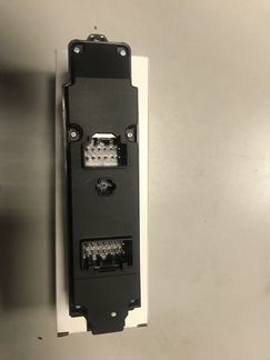 Блок кнопки стеклоподьемник Mazda 2 DE 08-16
